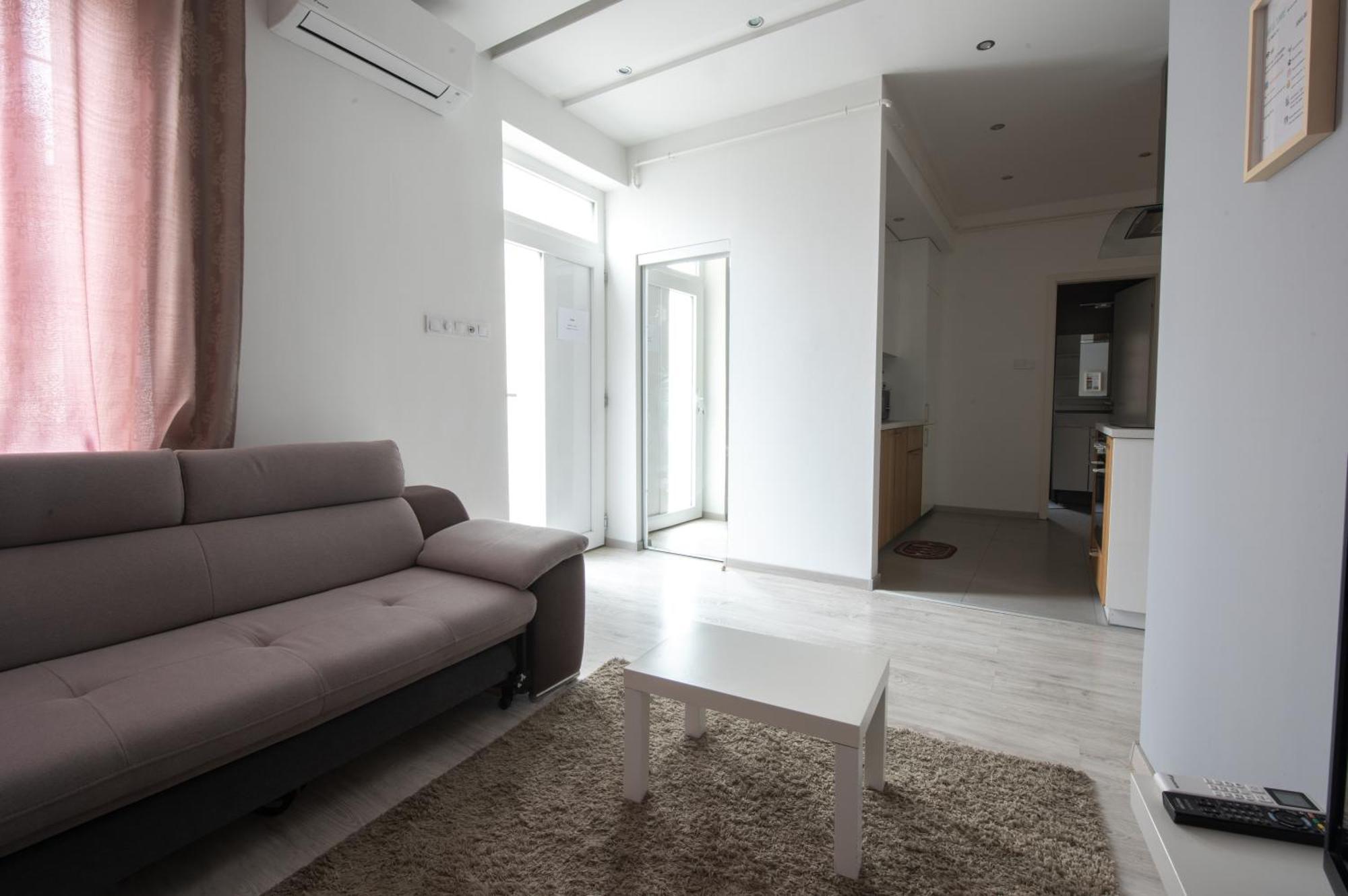 Modern Downtown Retreat At Akacfa 36 Budapesta